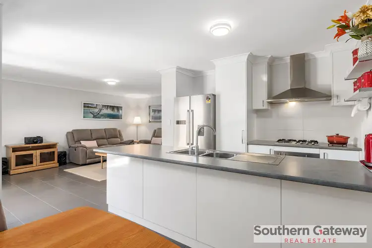 128 Lambeth Circle, Wellard WA 6170
