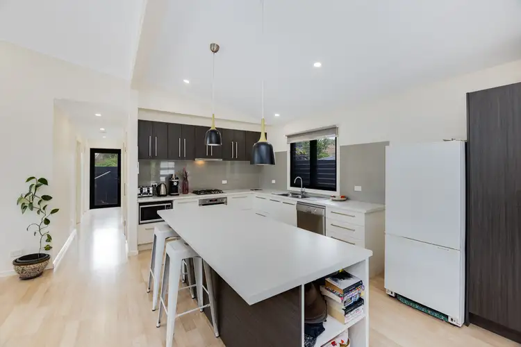 Second view of Homely house listing, 2/9 Pryors Road, Horsham VIC 3400