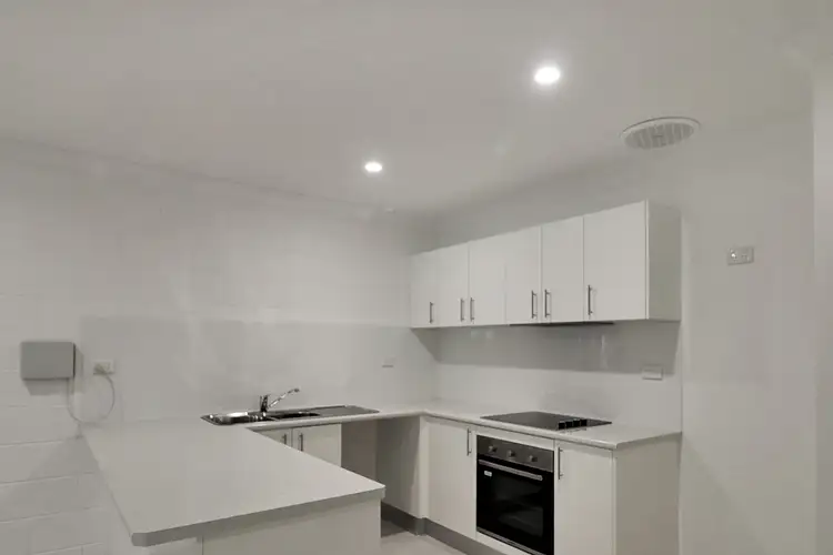 Second view of Homely unit listing, 5/4-6 Windsor Street, Hermit Park QLD 4812