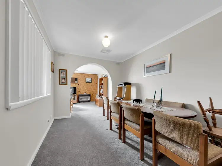 Sixth view of Homely house listing, 21 Sapphire Circuit, Wodonga VIC 3690