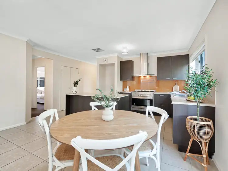 Fourth view of Homely house listing, 2 Buckthorn Drive, Cranbourne North VIC 3977