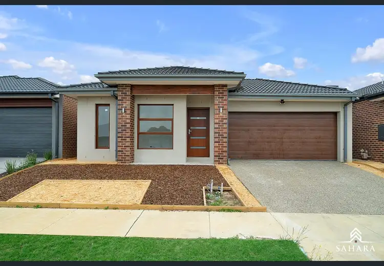 33 Fuchsia Drive, Rockbank VIC 3335