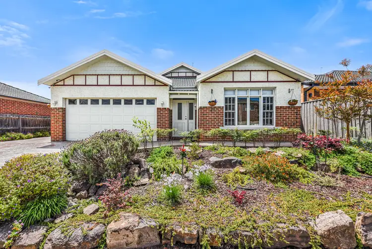 18 Penton Way, Lynbrook VIC 3975