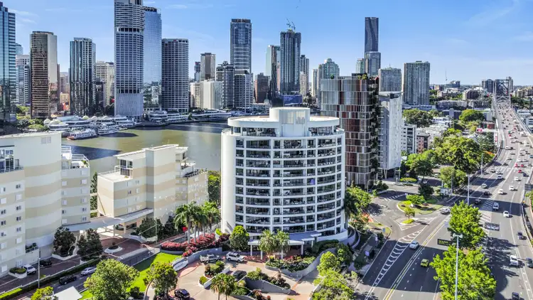 Second view of Homely apartment listing, 2/321 Main Street, Kangaroo Point QLD 4169