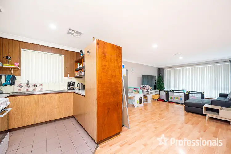 Seventh view of Homely semi-detached listing, 25 Selsfield Place, Balga WA 6061