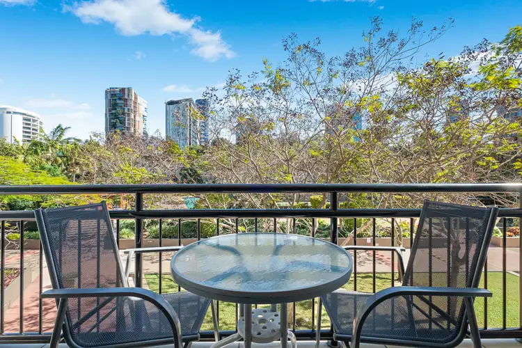 18/15 Goodwin Street, Kangaroo Point QLD 4169