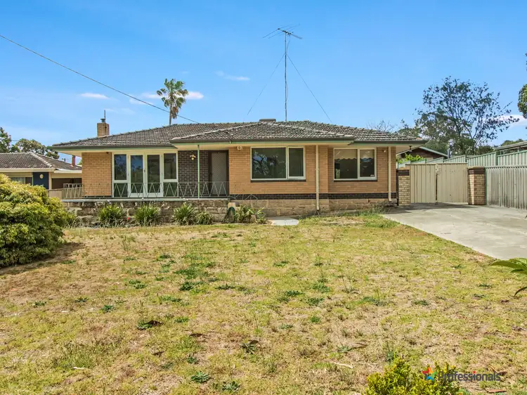 7 Rhodes Crescent, Calista WA 6167