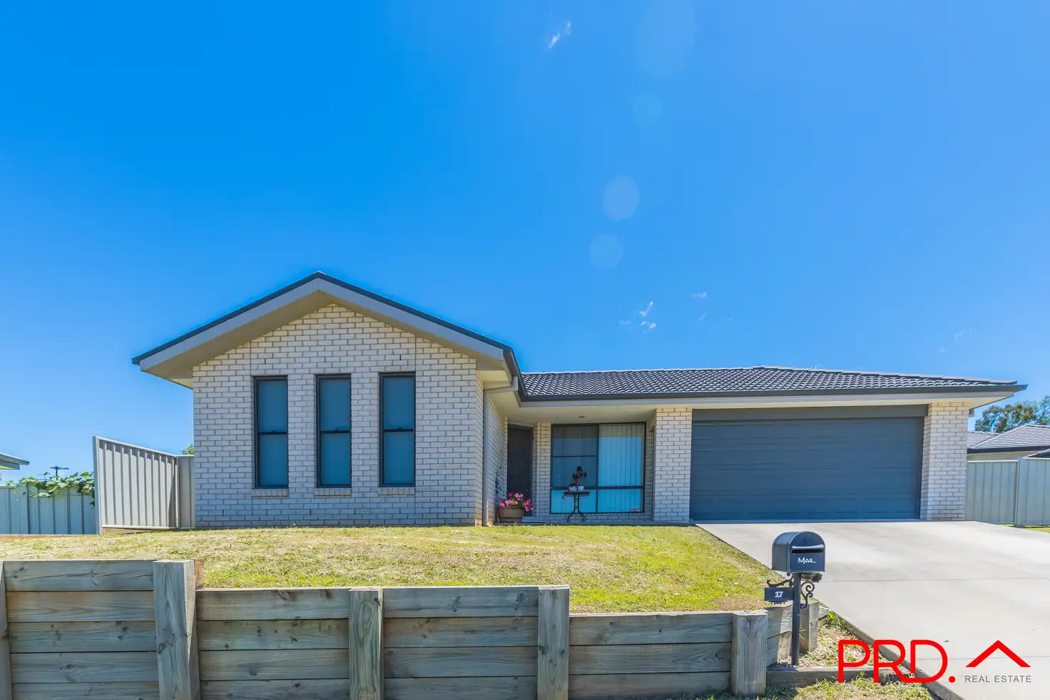 Main view of Homely house listing, 17 Brushbox Grove, Tamworth NSW 2340