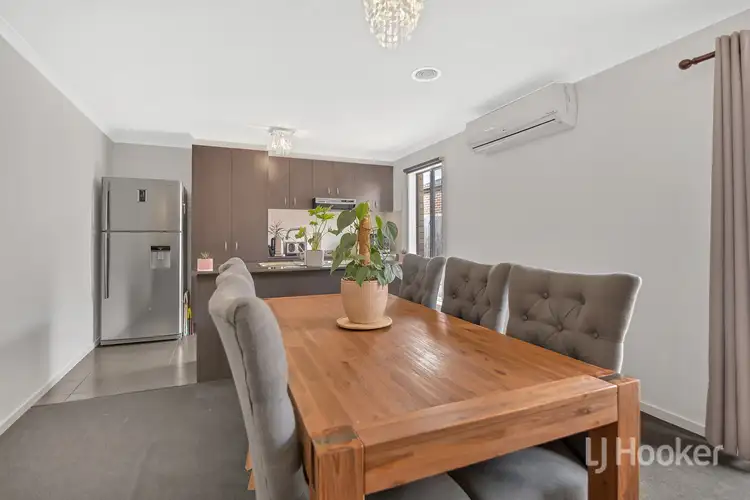 Fifth view of Homely house listing, 19 Wakefields Drive, Brookfield VIC 3338