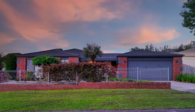 2 Valley View Rise, Hampton Park VIC 3976