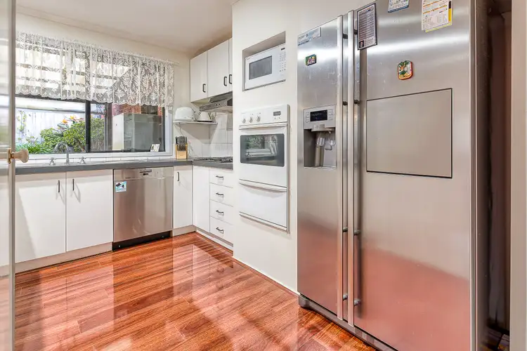 Sixth view of Homely house listing, 2 Valley View Rise, Hampton Park VIC 3976