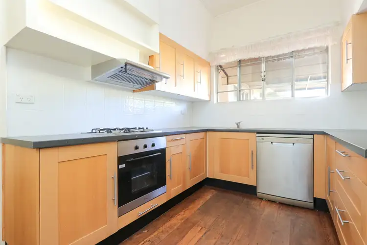 81 Gordon St, Northam WA 6401