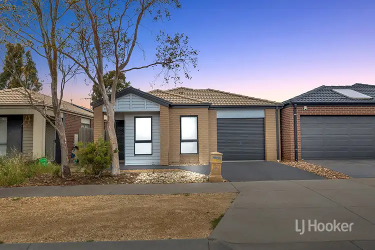 33 Peter Pan Cres., Kurunjang VIC 3337