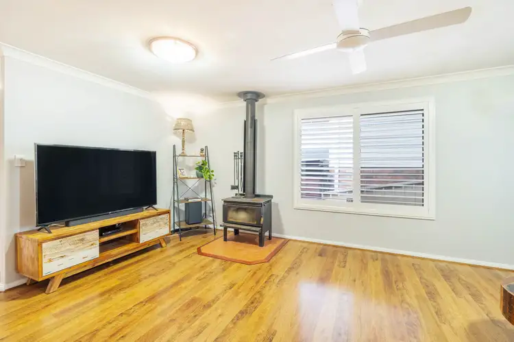 Fifth view of Homely house listing, 18 Columbia Close, Woodrising NSW 2284