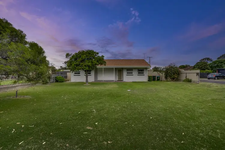 5 WATTLE DRIVE, Mccracken SA 5211