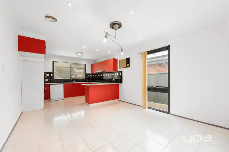 Second view of Homely house listing, 3 Meadowbank Court, Kings Park VIC 3021