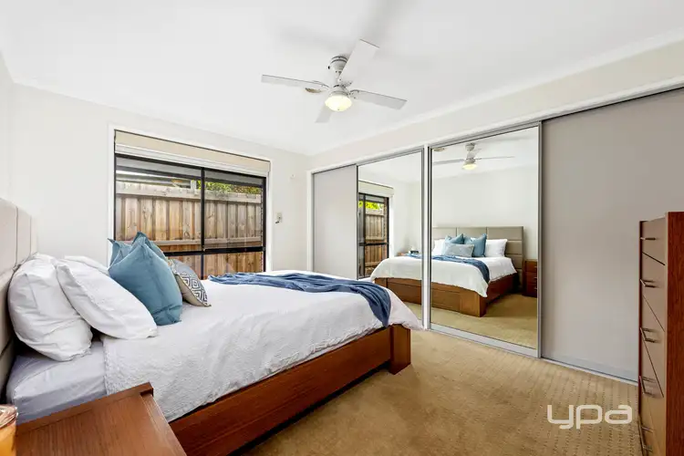 Sixth view of Homely house listing, 2/37 Galena Crescent, Kings Park VIC 3021