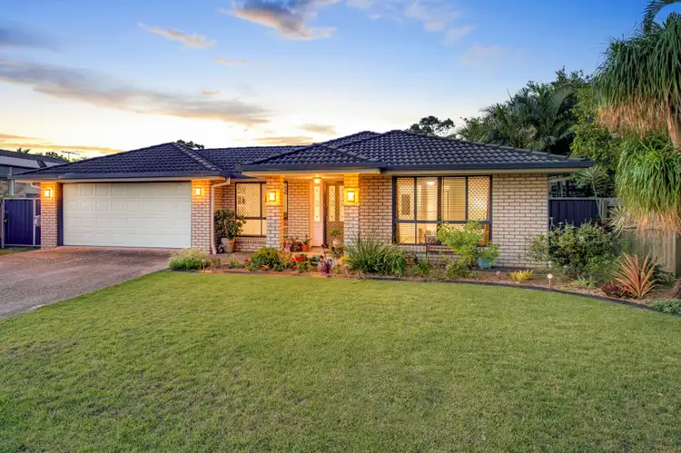 82 Cascade Drive, Forest Lake QLD 4078