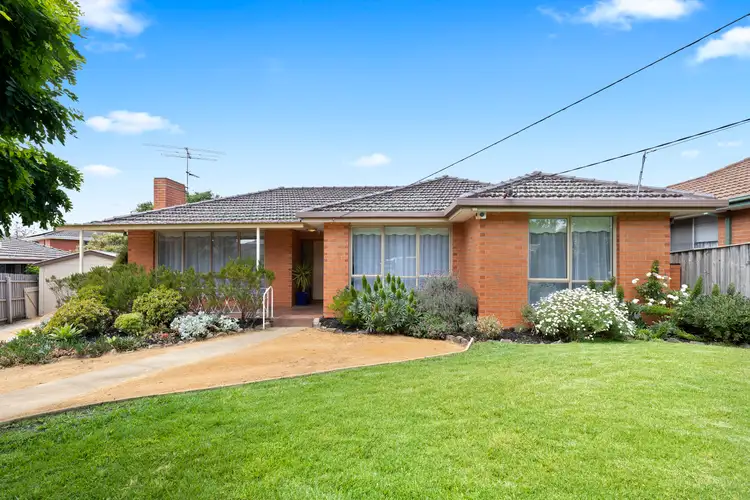 Second view of Homely house listing, 6 Tomar Court, Cheltenham VIC 3192