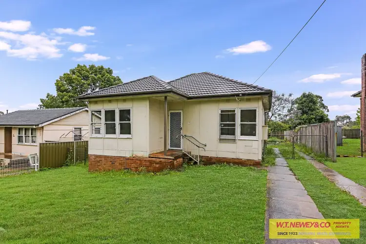 35 Cutcliffe Avenue, Regents Park NSW 2143