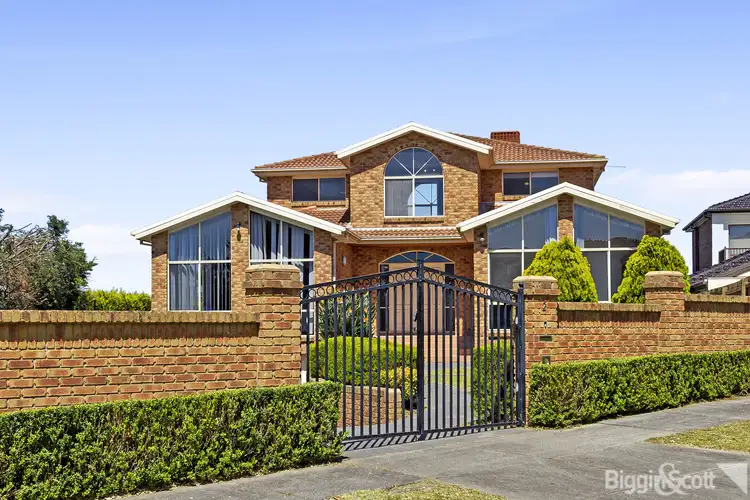 2 Narrabri Court, Wheelers Hill VIC 3150