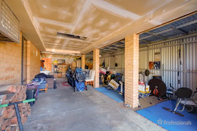 Fifth view of Homely house listing, 16 Logpine Crescent, Camillo WA 6111