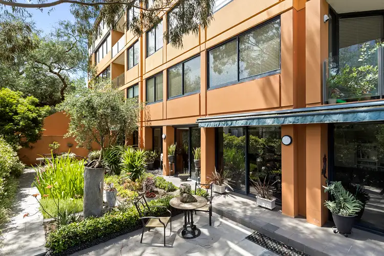 1/8 Wallen Road, Hawthorn VIC 3122