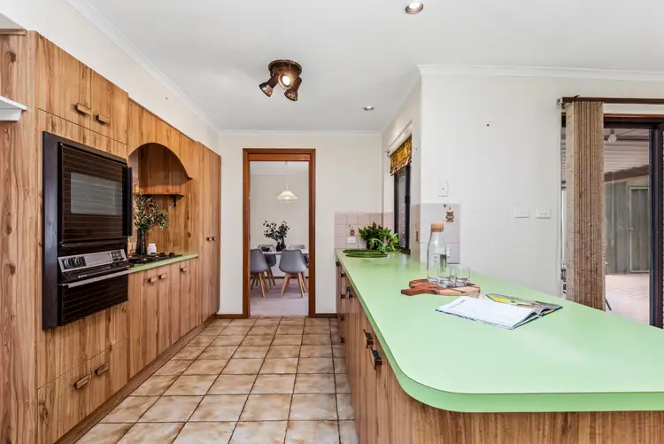 Sixth view of Homely house listing, 2 Acasta Court, Flagstaff Hill SA 5159