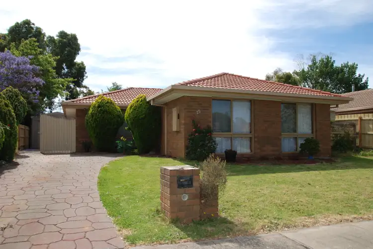 25 Beckington Crescent
