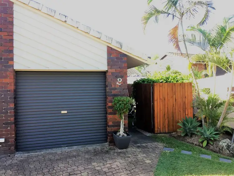2/35A Grevillea Drive