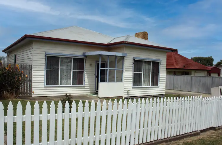 28 Russell Street, Casterton VIC 3311