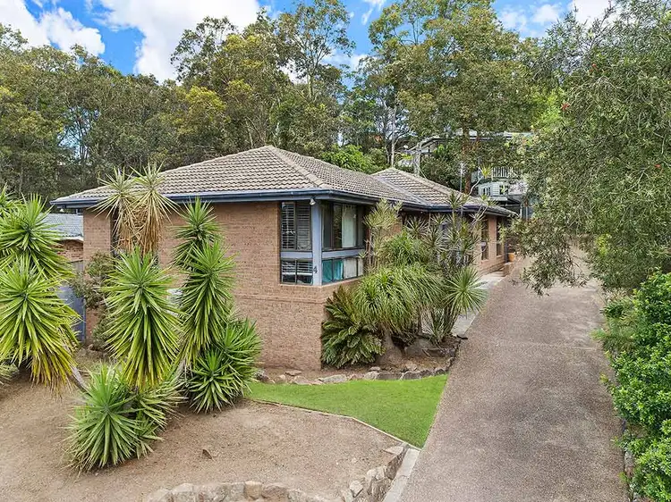 4 Hampton Street, Toronto NSW 2283
