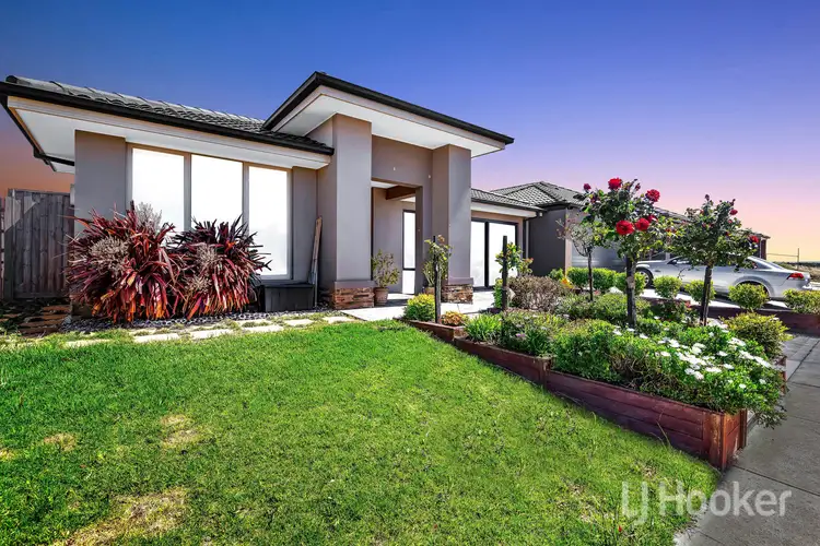 17 Leon Drive, Weir Views VIC 3338