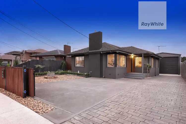 53 South Circular Road, Gladstone Park VIC 3043