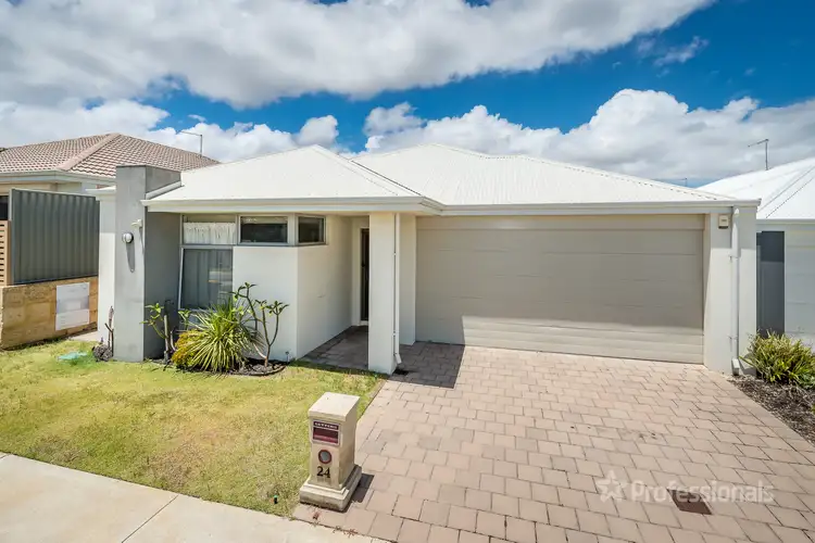 24 Navajo Way, Eglinton WA 6034