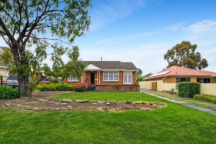 21 Glenda Avenue, Morphett Vale SA 5162
