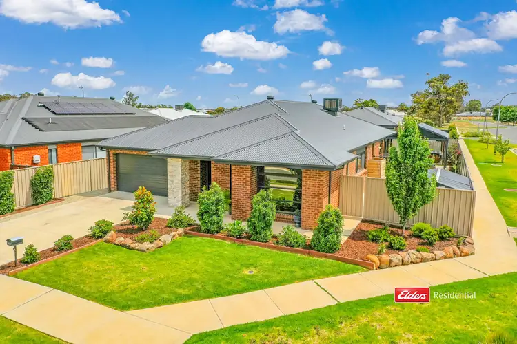 Second view of Homely house listing, 2 Magnolia Drive, Echuca VIC 3564