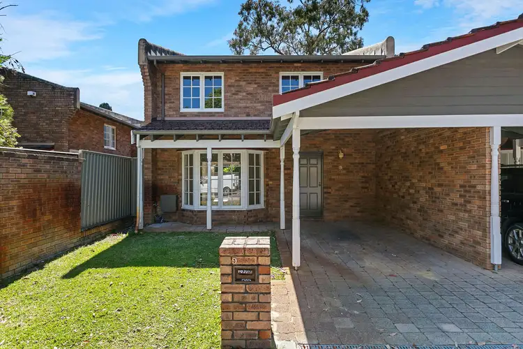 9/36 Megalong Street