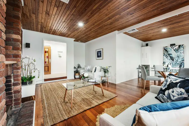Sixth view of Homely house listing, 9 The Circuit, Gladstone Park VIC 3043