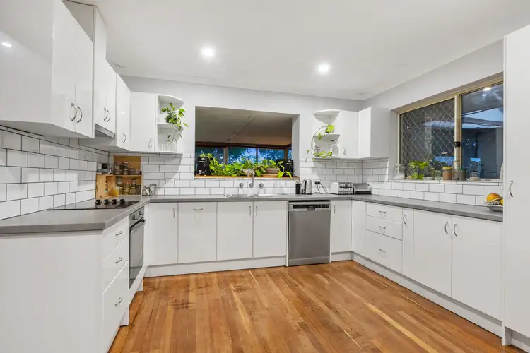 15 Lorraine Place, Hamilton Hill WA 6163