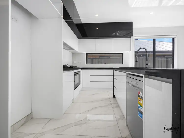 Seventh view of Homely house listing, 11 Igneous Road, Craigieburn VIC 3064