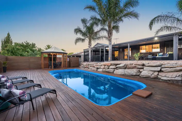 50 Doulton Drive, Trott Park SA 5158