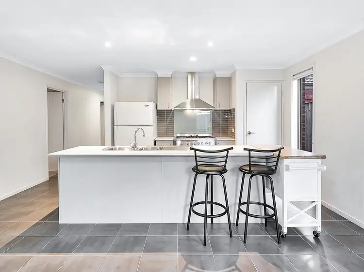 Fourth view of Homely house listing, 17 Windmill Circuit, Lyndhurst VIC 3975