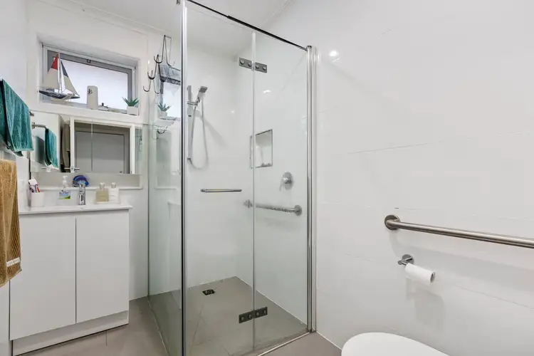Third view of Homely house listing, 2 Azalea Court, Cheltenham VIC 3192