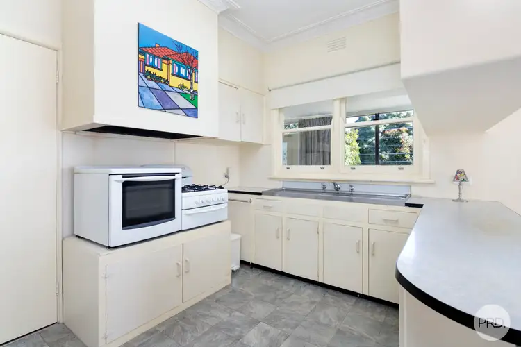 Fifth view of Homely house listing, 8 Beaufort Avenue, Alfredton VIC 3350