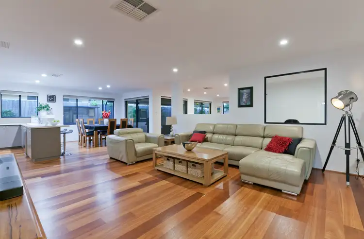 Fifth view of Homely house listing, 8 Minori Gardens, Yangebup WA 6164