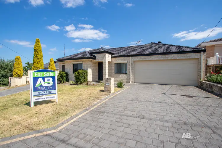 13A Ravenswood Drive