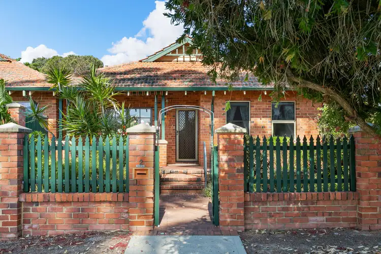 Villa 2/27 Central Road, Kalamunda WA 6076