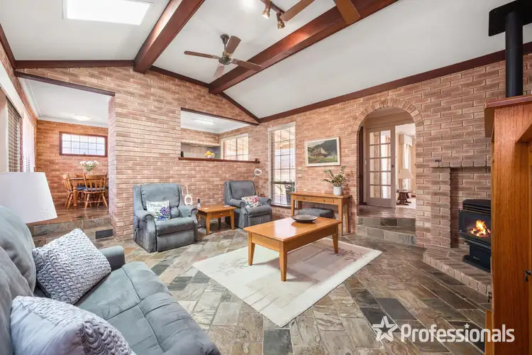 6 Bowes Court, Kingsley WA 6026