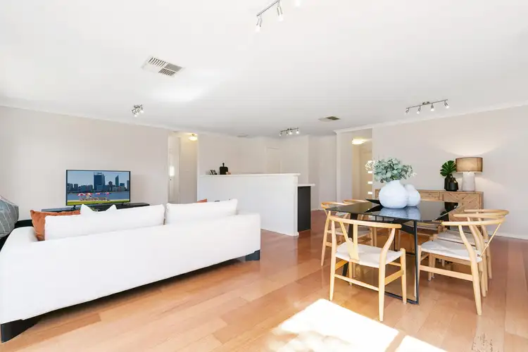 Sixth view of Homely house listing, 2/118 Manning Road, Manning WA 6152